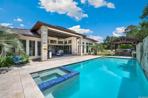 10542 Kendall Cyn, San Antonio, TX 78255