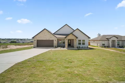 169 Pine Vly, La Vernia, TX 78121