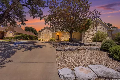 1832 Mountain Laurel, Kerrville, TX 78028