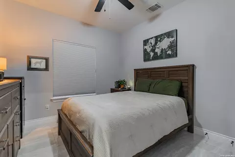 Bedroom - 3043 Samuel Dr, Eagle Pass, TX 78852 photo 4 of 7