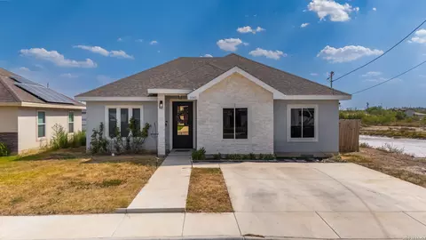 Exterior - 3043 Samuel Dr, Eagle Pass, TX 78852 photo 1 of 3
