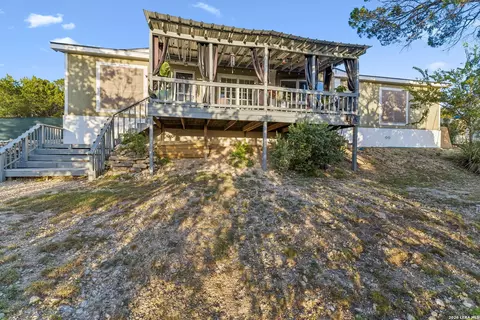 310 Sparkman Dr, Kerrville, TX 78028