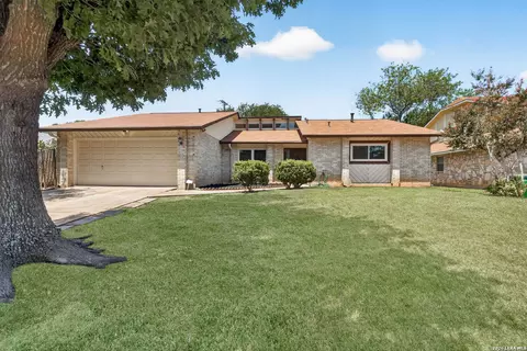 1031 Bay Horse Dr, San Antonio, TX 78245