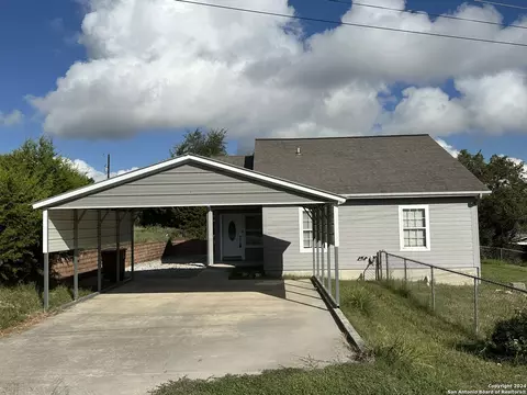 420 Canyon Edge, Canyon Lake, TX 78133