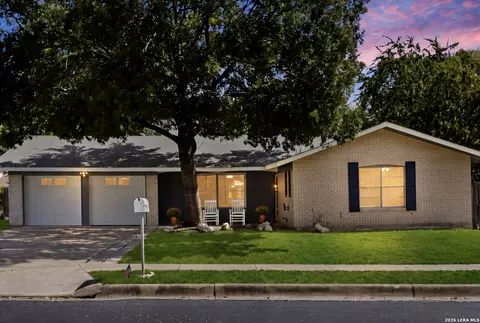 611 Indigo St, San Antonio, TX 78216