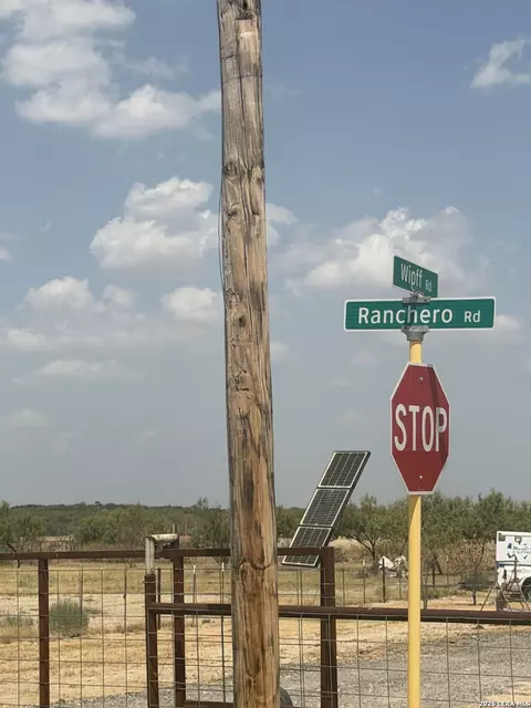 606 Ranchero, Eagle Pass, TX 78852 photo 7