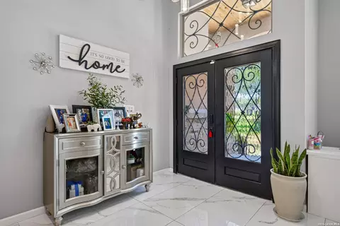 Entry Way - 124 County Road 2662, Devine, TX 78016 photo 1 of 1