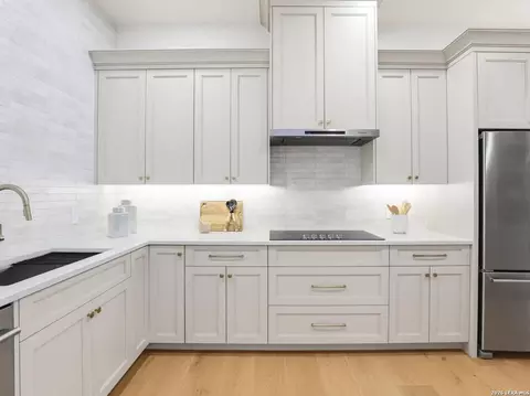 Kitchen - 11221 Ensor, Boerne, TX 78006 photo 7 of 9