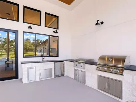 Kitchen - 11221 Ensor, Boerne, TX 78006 photo 9 of 9