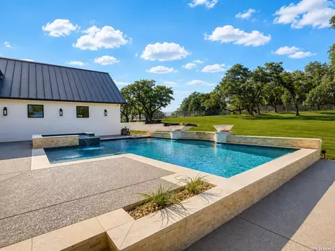 Exterior - 11221 Ensor, Boerne, TX 78006 photo 14 of 17