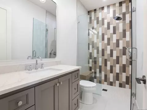Bath - 11221 Ensor, Boerne, TX 78006 photo 7 of 11