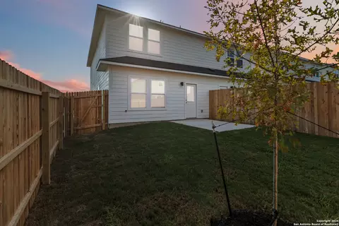 Exterior - 3945 Abbott Pass, Saint Hedwig, TX 78152 photo 4 of 5