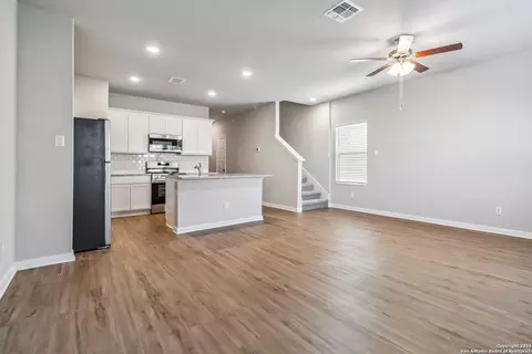 Living - 3945 Abbott Pass, Saint Hedwig, TX 78152 photo 2 of 6