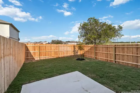 Exterior - 3945 Abbott Pass, Saint Hedwig, TX 78152 photo 3 of 5