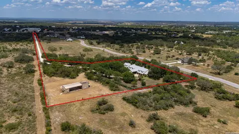 2234 Us Highway 90, Castroville, TX 78009