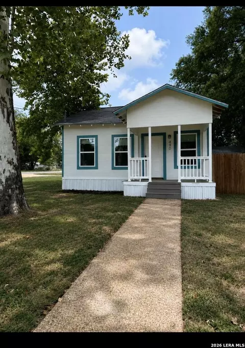 490 E Mather, New Braunfels, TX 78130