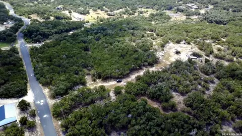 753 County Road 242, Hondo, TX 78861