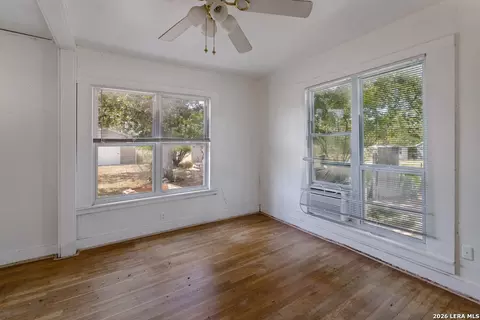 Bedroom - 231 Elm Ave, Luling, TX 78648 photo 2 of 5