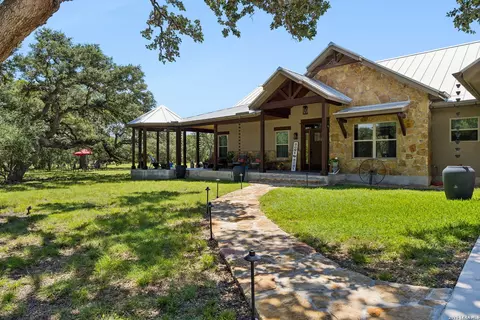 70 Richter Rd, Boerne, TX 78006