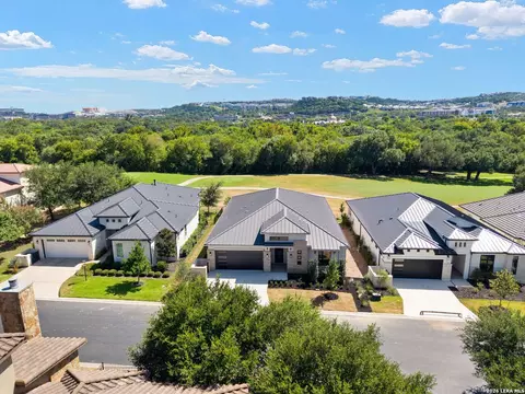 30 Vintage Trce, San Antonio, TX 78257