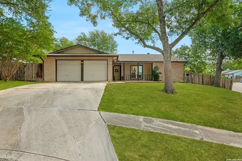 222 Guilford Frg, Universal City, TX 78148