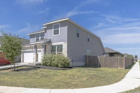 1006 Terlan Dr, New Braunfels, TX 78130