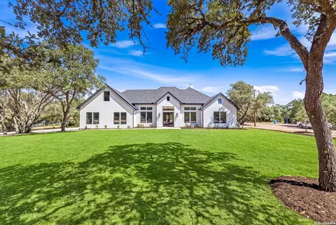 10005 Saxet Dr, Boerne, TX 78006