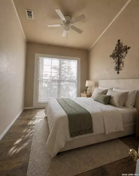 Bedroom - 504 E Hondo, Devine, TX 78016 photo 1 of 1