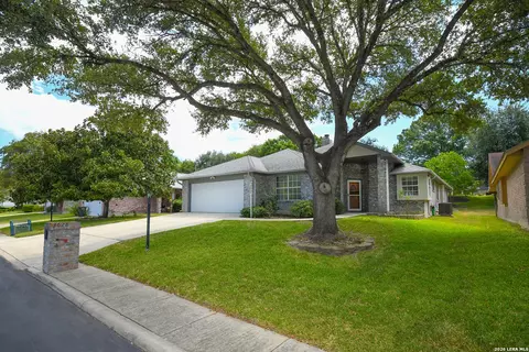 3628 Scenic Dr, Schertz, TX 78108