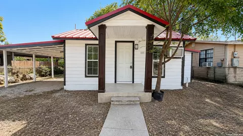 1001 Tony Lee, Seguin, TX 78155