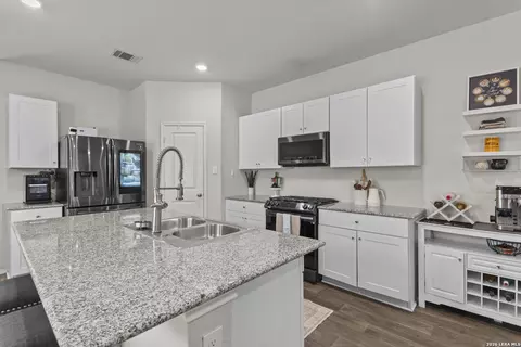 3438 Stoney Byu, San Antonio, TX 78245