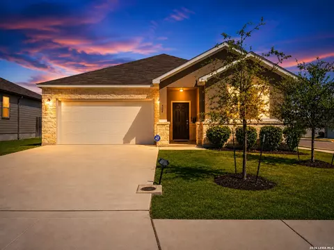 424 Bella Rosa Way, Cibolo, TX 78108