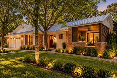 6702 Forest Dell St, San Antonio, TX 78240