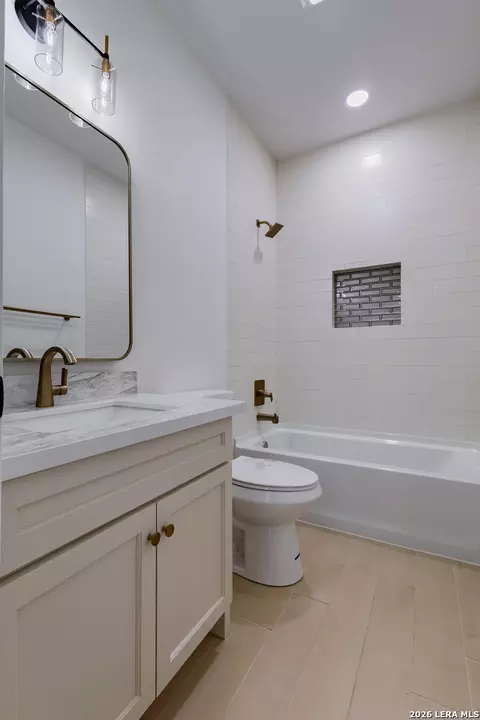 Bath - 1318 Williams St, Eagle Pass, TX 78852 photo 1 of 6