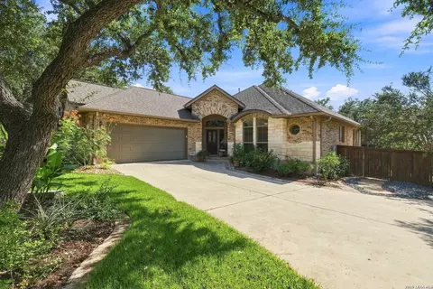 27 Great Wood, Hollywood Park, TX 78232