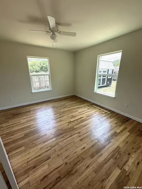 Bedroom - 907 Dove Ave, Devine, TX 78016 photo 2 of 4