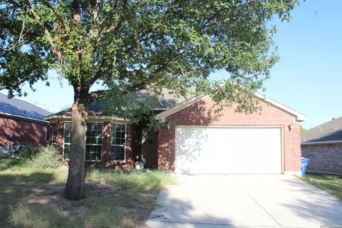 9718 Emerald Pl, San Antonio, TX 78245