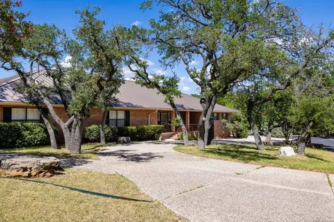 304 Spring Mill Dr, Kerrville, TX 78028