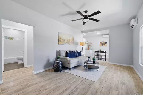 146 Isabel St, San Antonio, TX 78210