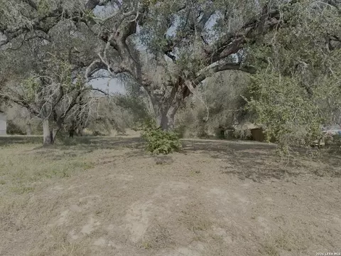 22815 Grand Spg, Elmendorf, TX 78112