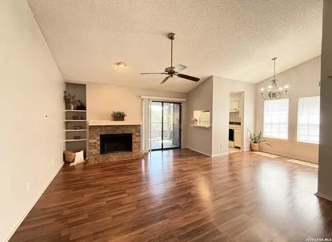4212 Medical Dr #608, San Antonio, TX 78229
