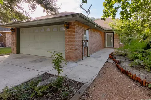 1674 Lantana Cir, New Braunfels, TX 78130