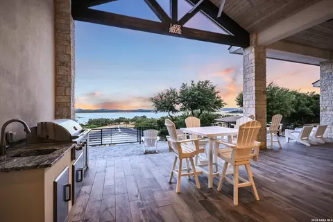 1134 Brads Flight, Canyon Lake, TX 78133