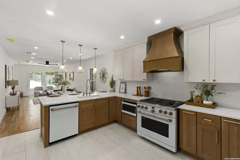 219 Thorain Blvd, San Antonio, TX 78212