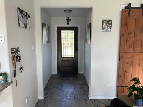 Entry Way - 2171 2155 County Road 5710, Devine, TX 78016 photo 5 of 5
