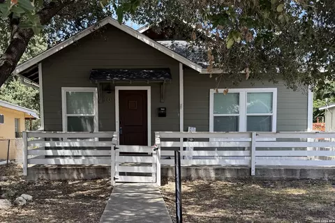 307 Helena St, San Antonio, TX 78204