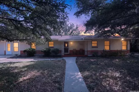 2611 Danbury St, San Antonio, TX 78217