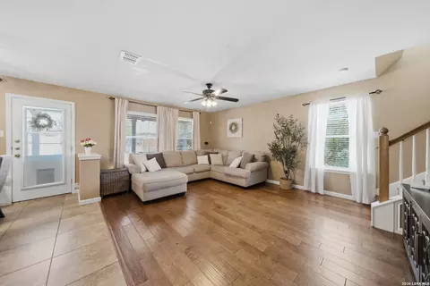 409 Donalan Dr, Converse, TX 78109