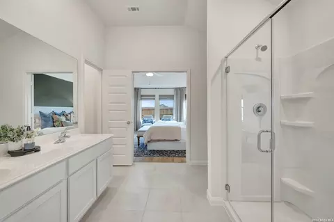 Entry Way - 13511 Piscina Ave, San Antonio, TX 78222 photo 4 of 4
