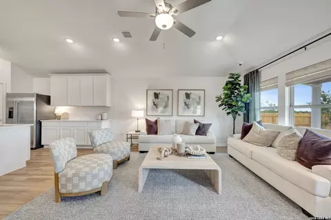 Living - 13515 Piscina Ave, San Antonio, TX 78222 photo 3 of 3